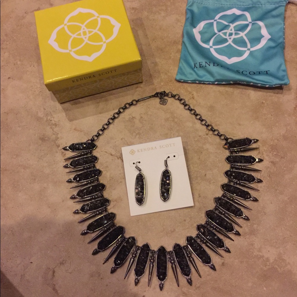 Kendra Scott Gabriella set